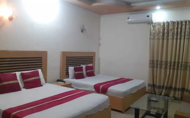 Hotel Pak Inn Gulberg