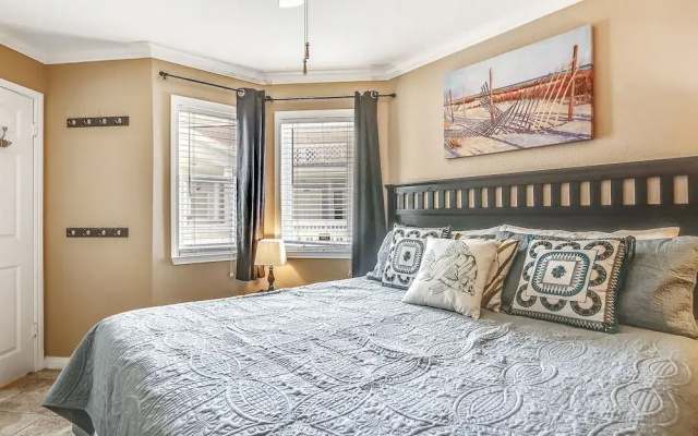 Seascape 1318 - 1 Br Condo