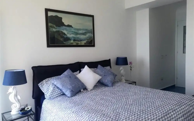 Mareluna Holiday Home