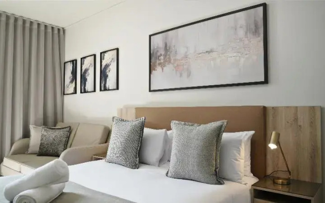One Rosebank Executive Apartment Hotel