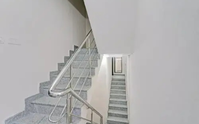 OYO Townhouse 1096 Hotel Redfox Nungambakkam
