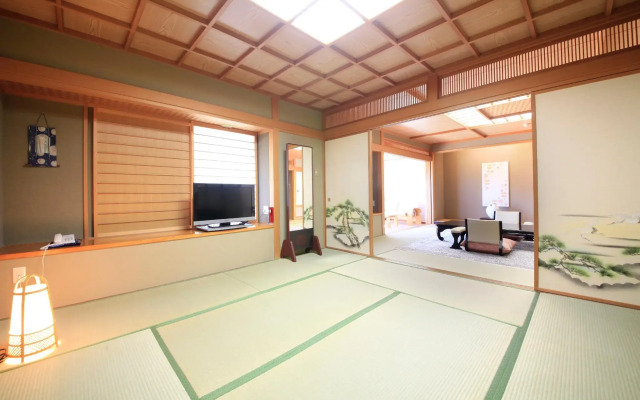 Ryotei Hanayura Ryokan
