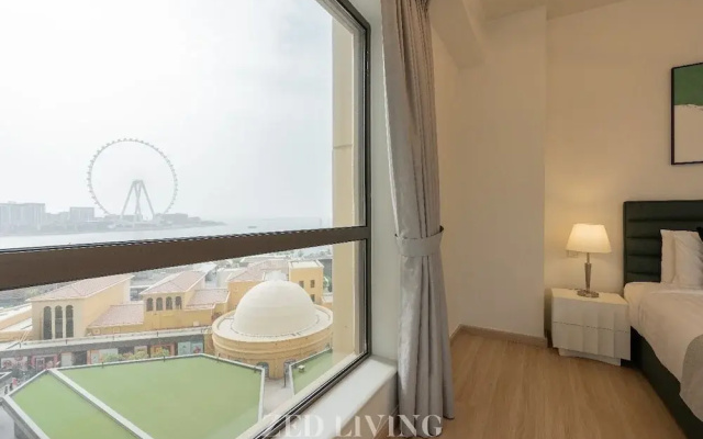 Renovated 1 BR with Sea & Marina Views