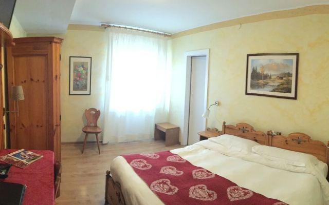 Hotel Meublé Villa Neve
