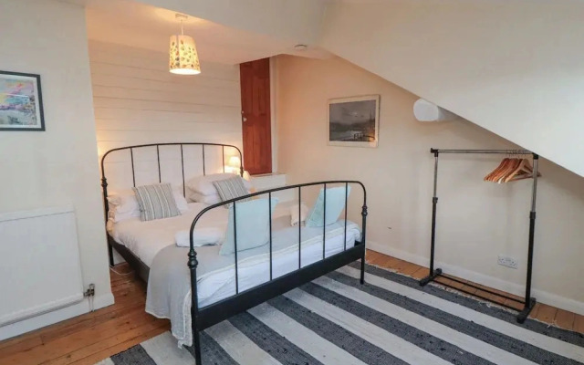 Salmon Cottage