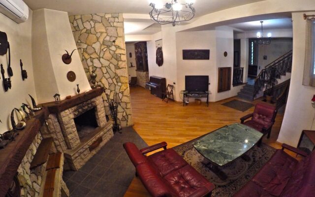 Classical Green Hostel Тбилиси комната для гостей