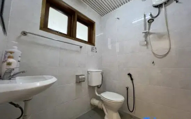 Bangsar Three Storey Luxury Landed House 19PAX