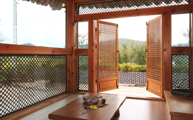 Gyeongju Namsan Korean House Pension