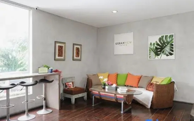 Urbanview Hotel the Lodge Karawaci