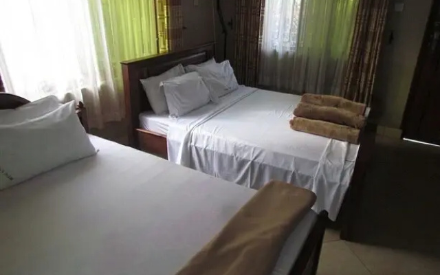 Mikumi Resort
