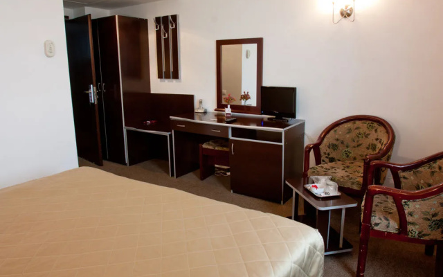 Denisa Hotel