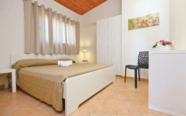 Dune Giardino With 3 Bedrooms and 1 Bathrooms