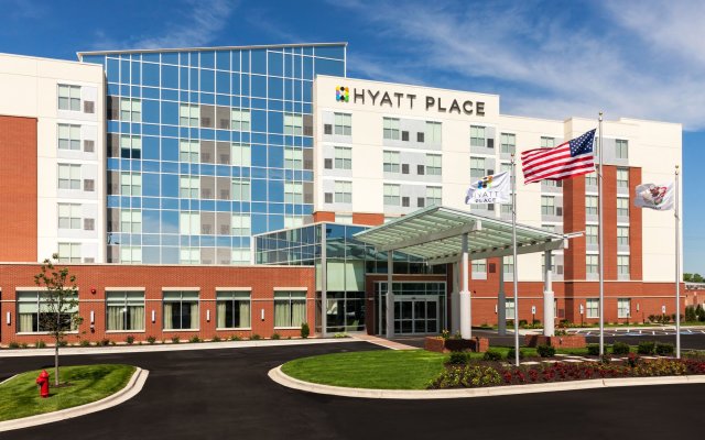 Hyatt Place Chicago Midway Airport in Bedford Park, United States of America from 211$, photos, reviews - zenhotels.com hotel front