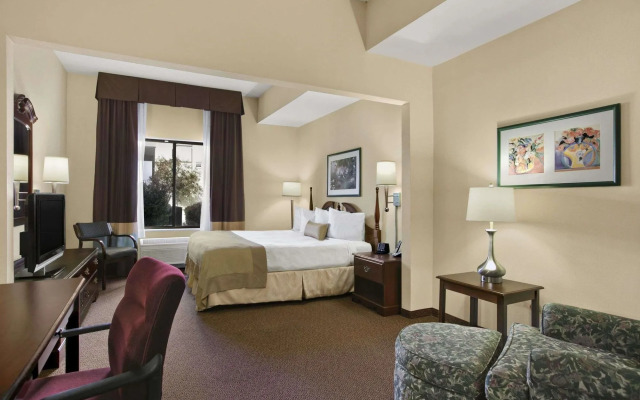 Holiday Inn Allentown I-78 & Rt. 222
