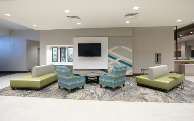 Hilton Garden Inn Omaha Aksarben Village