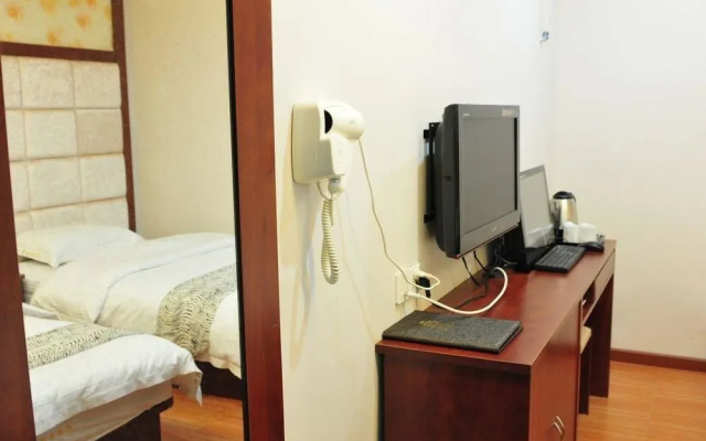 Kaite Hotel (Guangzhou Meihuayuan Metro Station)