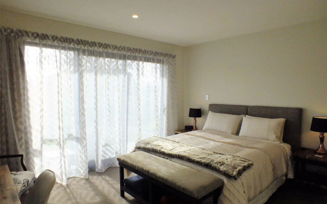 Copper Beech Wanaka Luxury B&B
