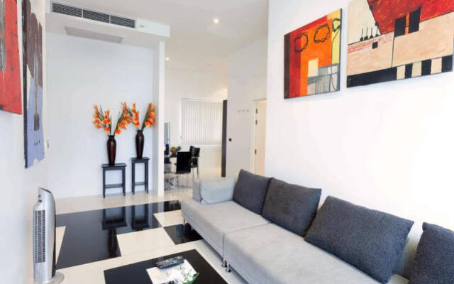 Апартаменты Sunset Plaza Serviced Apartments комната для гостей