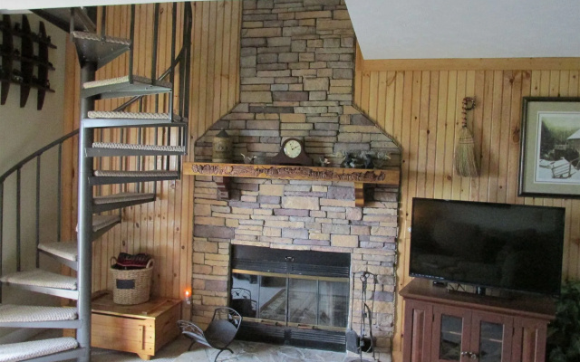 Deer Ridge Resort by Jackson Mountain Rentals