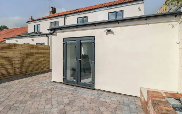 2 Staveley Cottages