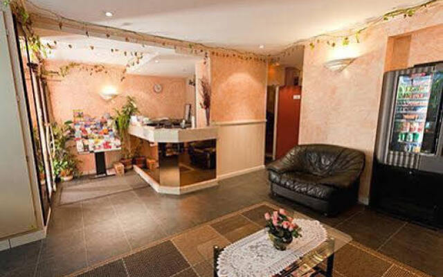 Отель Royal Bergere Франция, Париж - 13 отзывов об отеле, цены и фото номеров - забронировать отель Royal Bergere онлайн интерьер отеля
