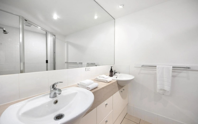 Kareka Apartment 2
