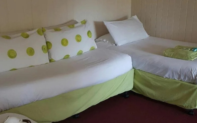 Joes Waterhole Hotel