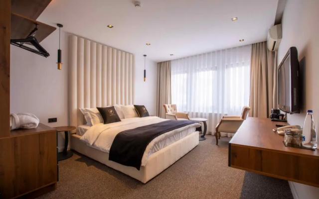 Plaza Boutique Hotel