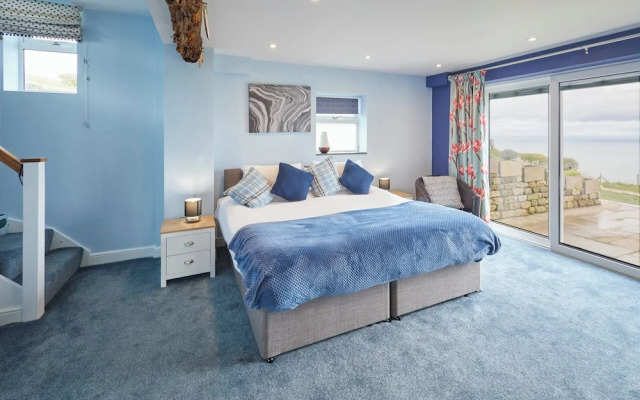 Host Stay Fairview House