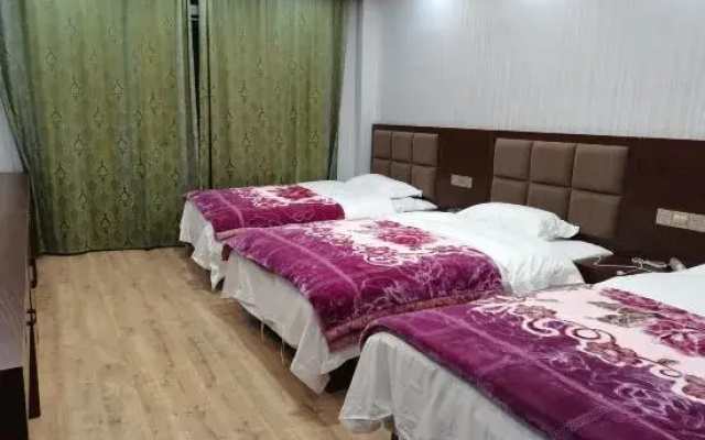 Songpan Hongmao Inn(松潘鸿茂客栈（松州古城店）)