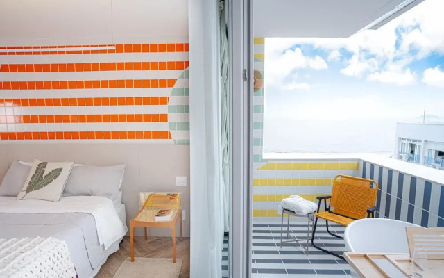 Sea View and Balcony With Bathtub PI Standard