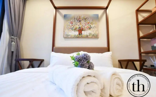 Timurbay Beach Resort 4paxes (Studio)-12-21