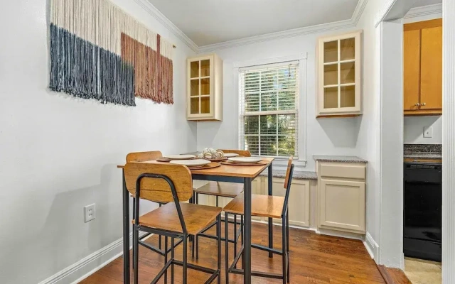 Pet-friendly Mobile Condo ~ 4 Mi to Downtown!