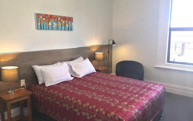 Owens Motel