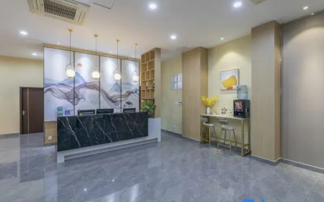 Yisu Qingju Hotel (Ningbo Fenghua Dacheng Road store)