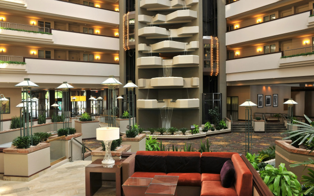 Embassy Suites Hotel Des Moines Downtown