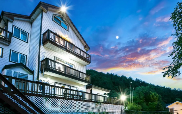 Pyeongchang Bimilehwawon Pension