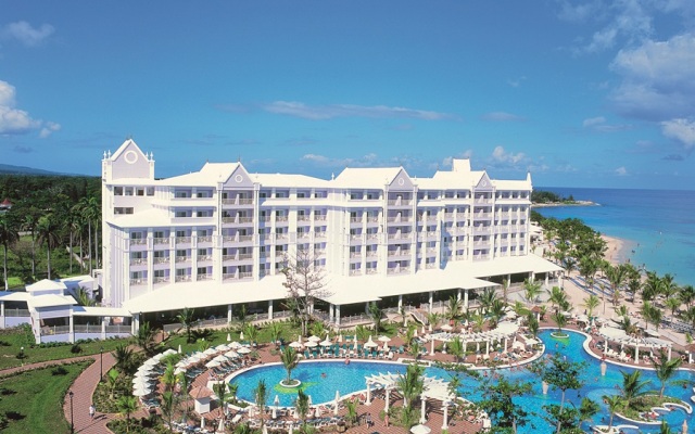 Отель RIU Ocho Rios All Inclusive вид на фасад