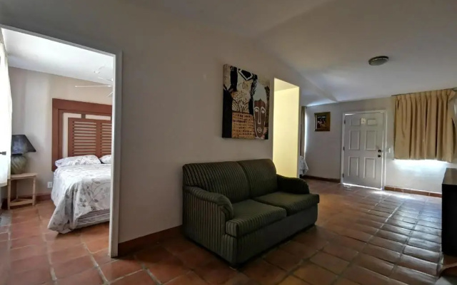 Los Vientos Hotel