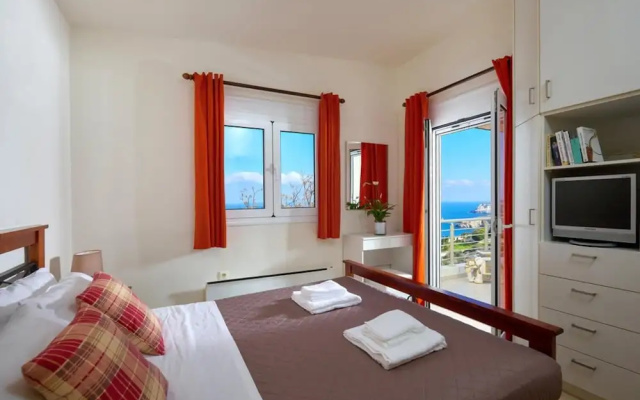 Villa With Private Pool and Amazing View RU