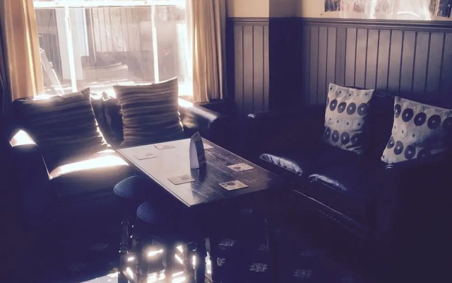 The Globe Inn