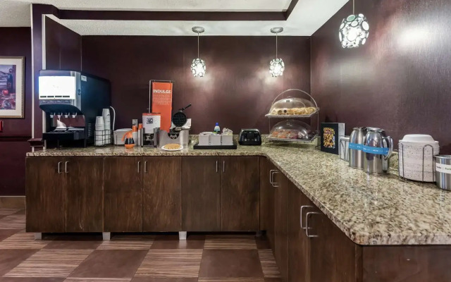 Hampton Inn Columbusi70ehamilt