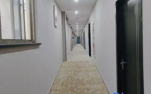 Huaqi Select Hotel (Xinghua City Hall)