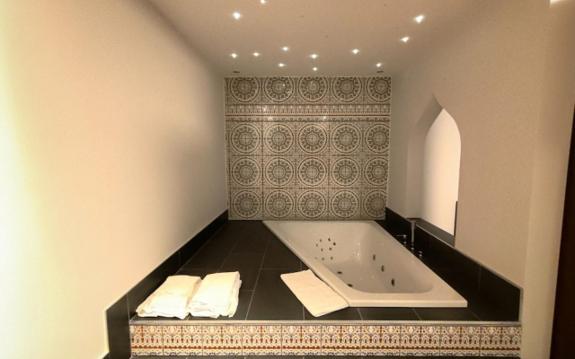 Koblenz Hotel Valley Suite With Hot Tub