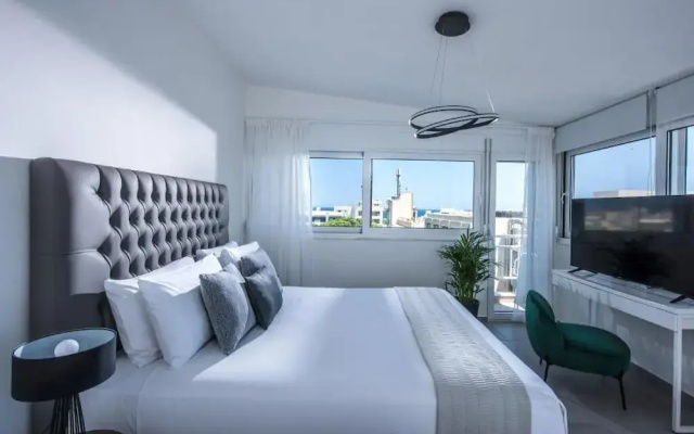 Loggia Suites