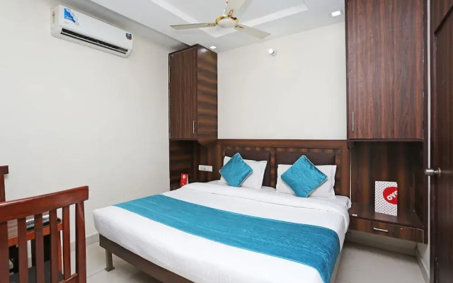OYO 8590 Hotel Sea