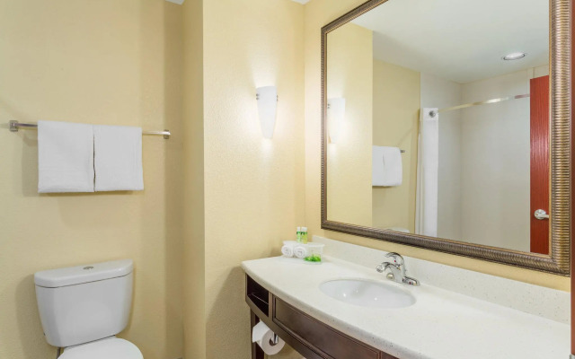 Holiday Inn Express Surprise by IHG
