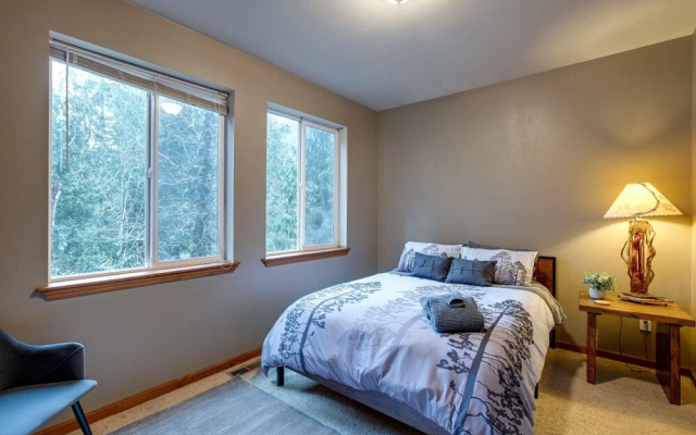 Mt Baker Lodging Cabin 20 - Sleeps 6