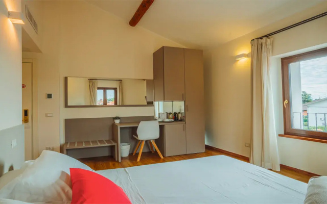 Garda Relais