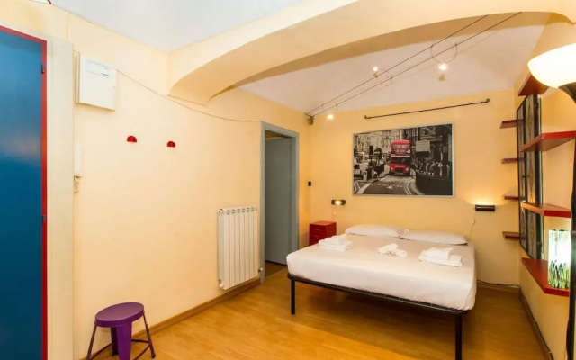 Porta Nuova Central Flat with Balcony